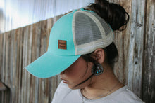 Load image into Gallery viewer, Trucker Hat