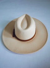 Load image into Gallery viewer, Wide Brim Dandy Hat